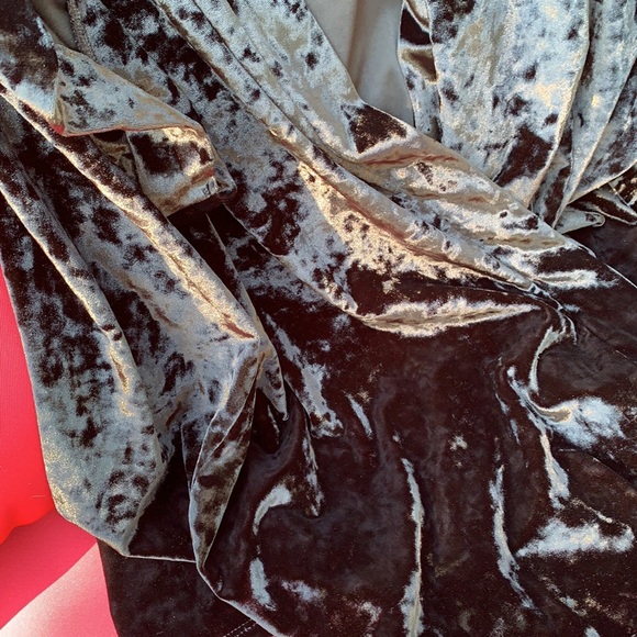 Dark Green Short Sleeve Velvet Feel Kimono Size XS/Small NWOT ( will fit S/M&L) - Picture 8 of 12